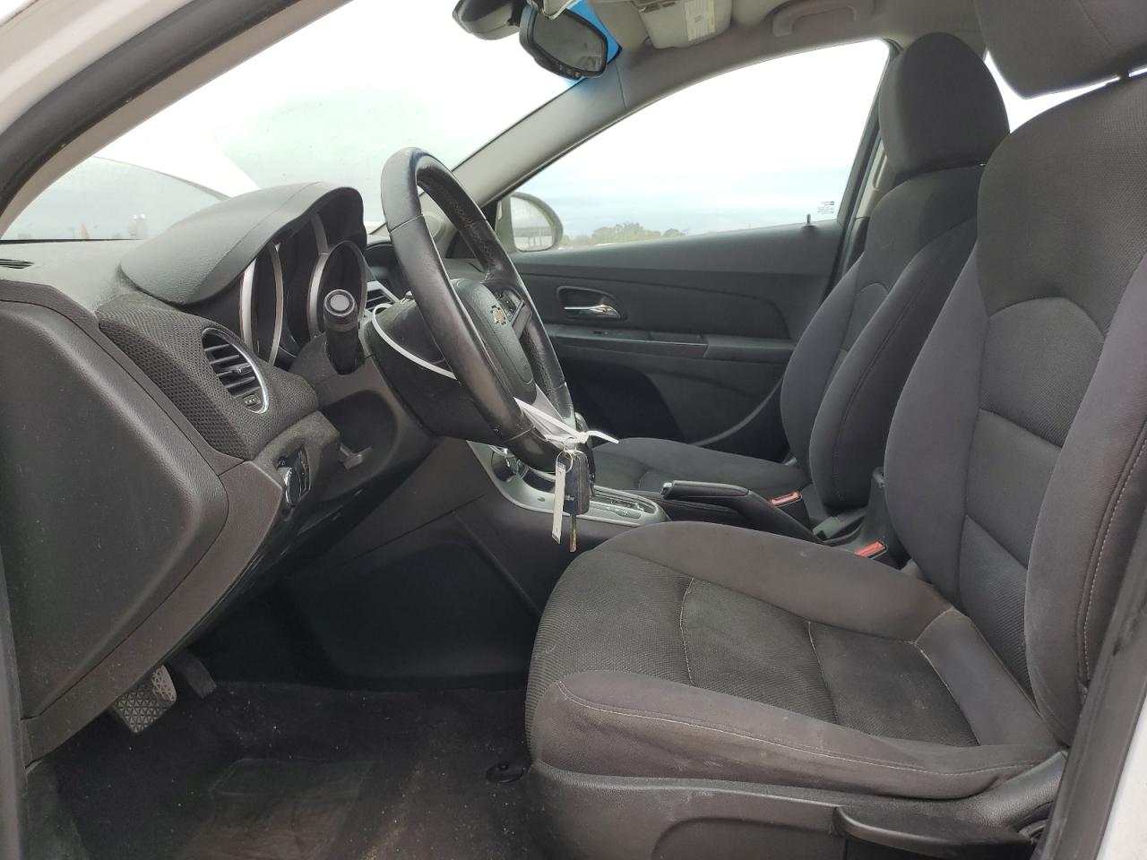 2013 Chevrolet Cruze - Image 7