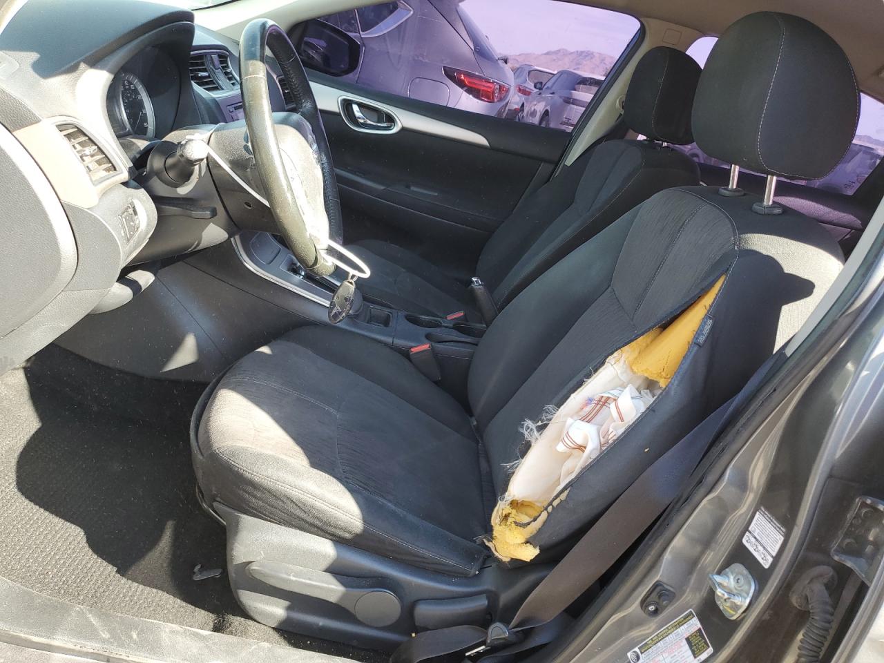 2015 Nissan Sentra - Image 7