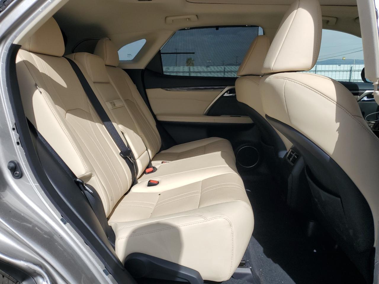 2021 Lexus RX - Image 11