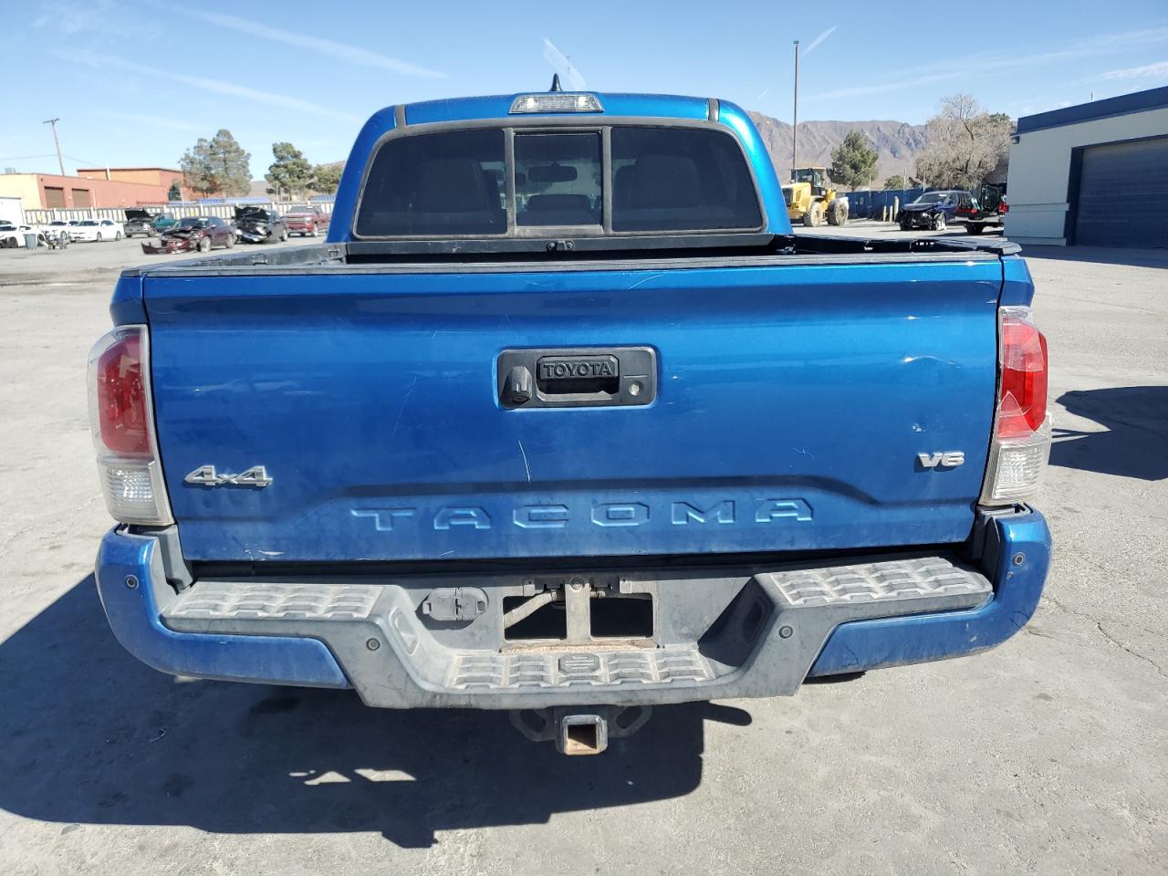 2016 Toyota Tacoma - Image 6