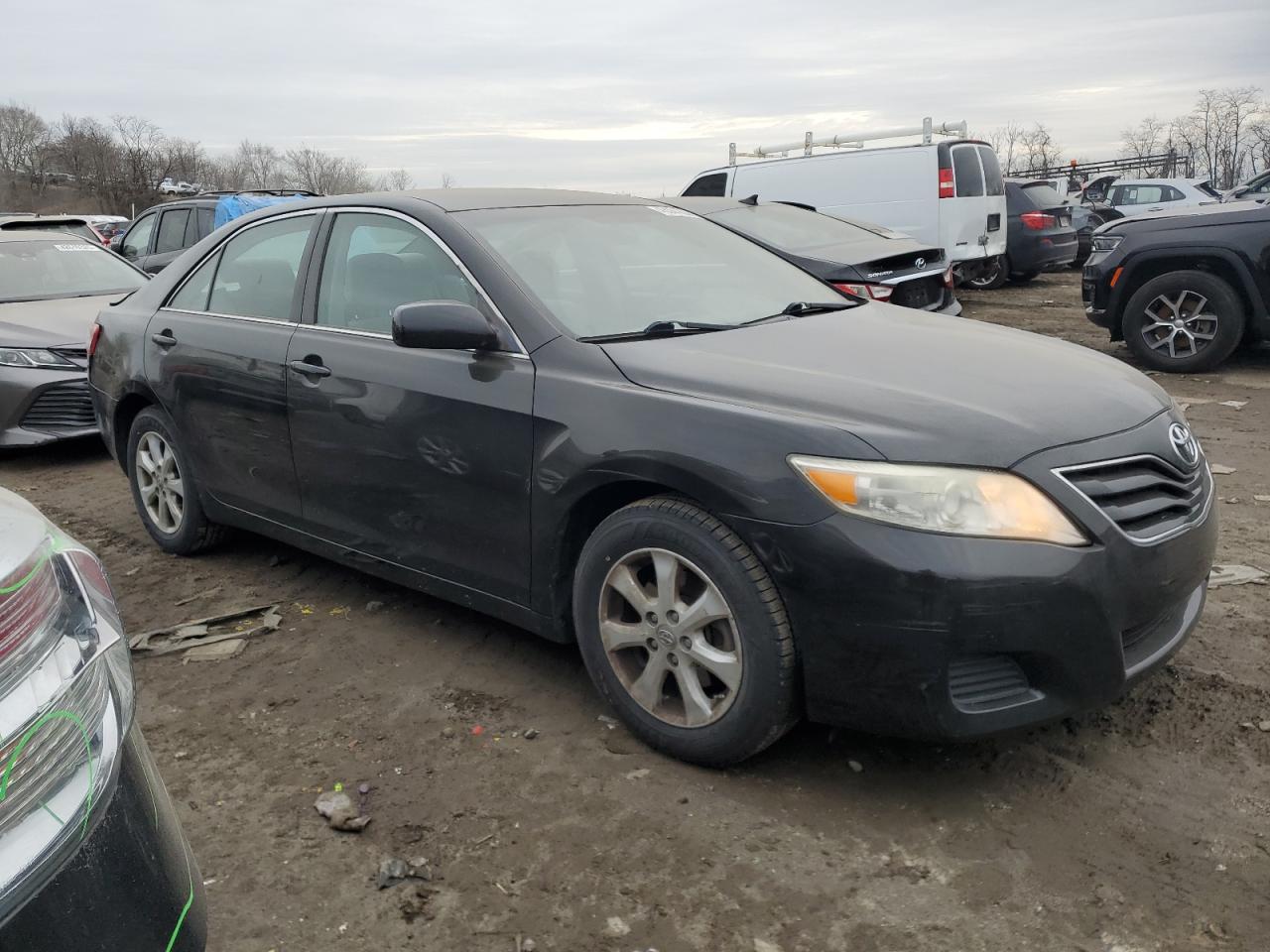 2011 Toyota Camry - Image 4