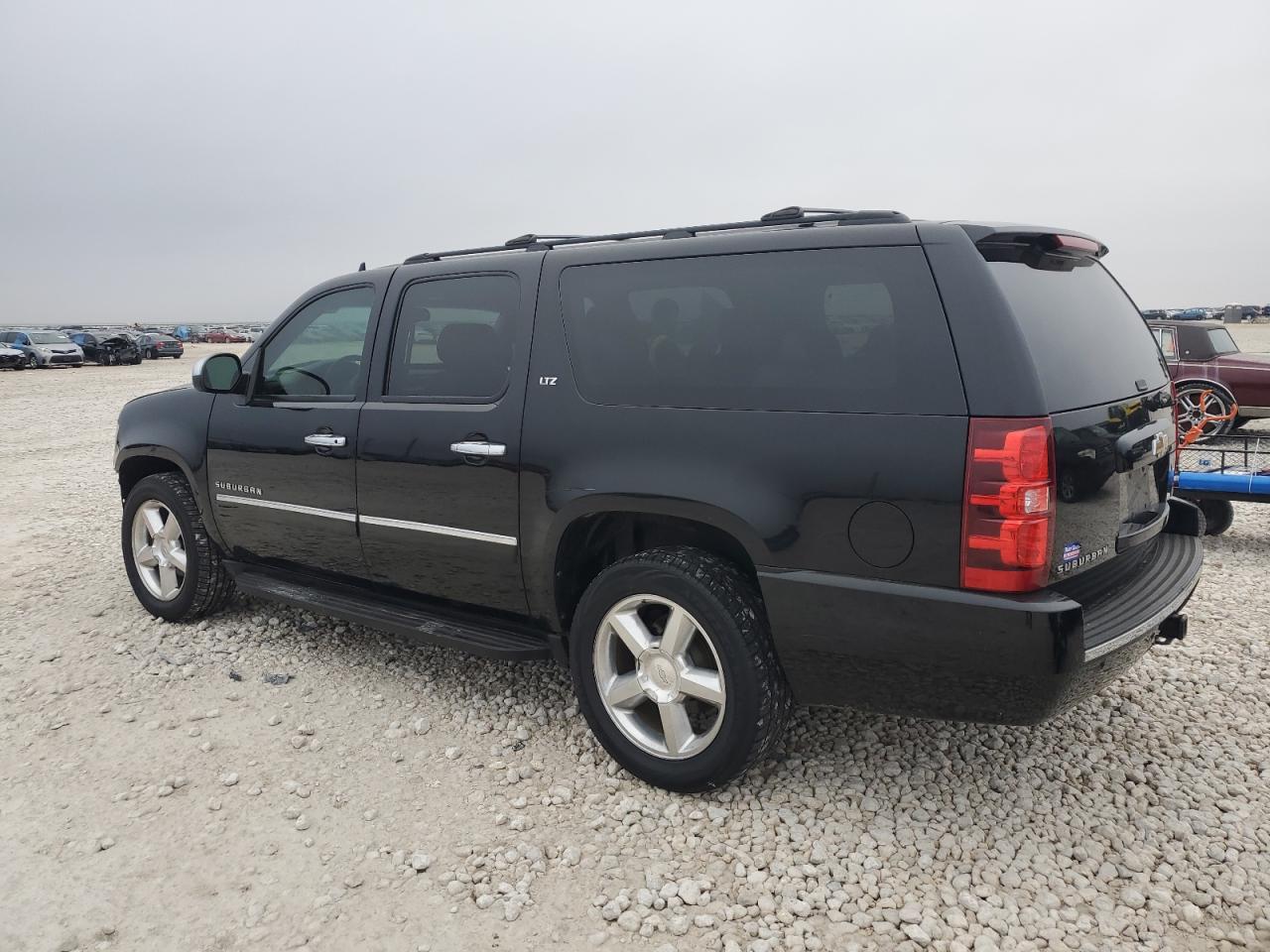 2011 Chevrolet Suburban - Image 2