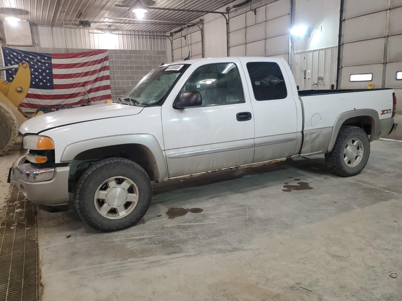 2005 GMC Sierra - Image 1