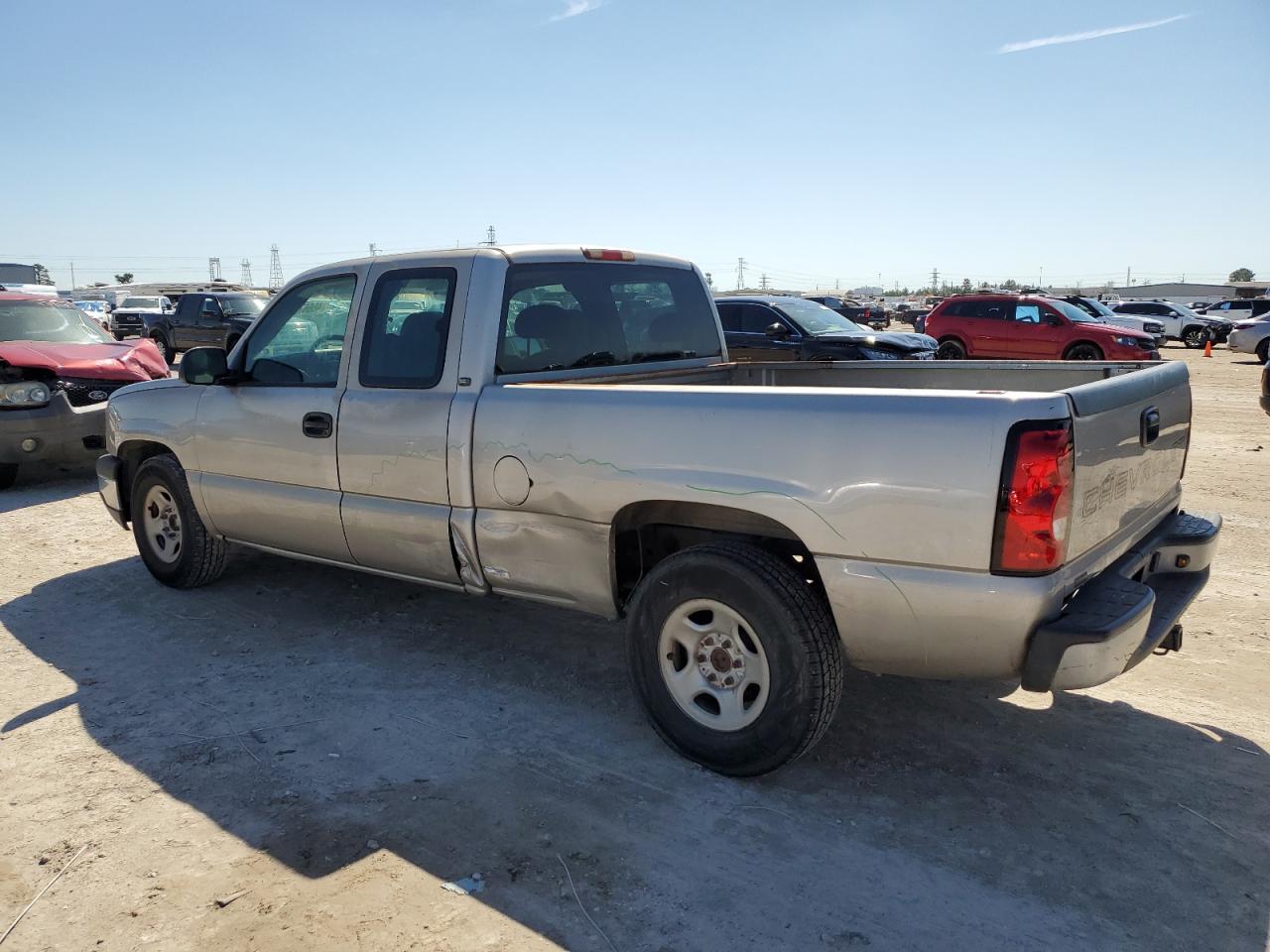 2004 Chevrolet Silverado - Image 2