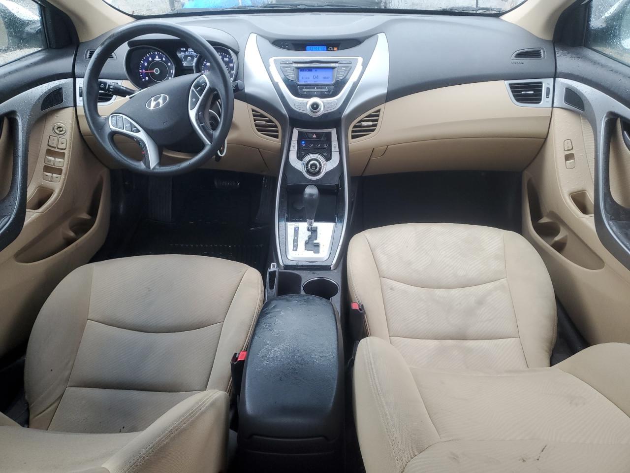 2011 Hyundai Elantra - Image 8