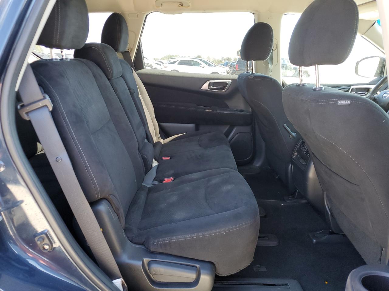2014 Nissan Pathfinder - Image 11