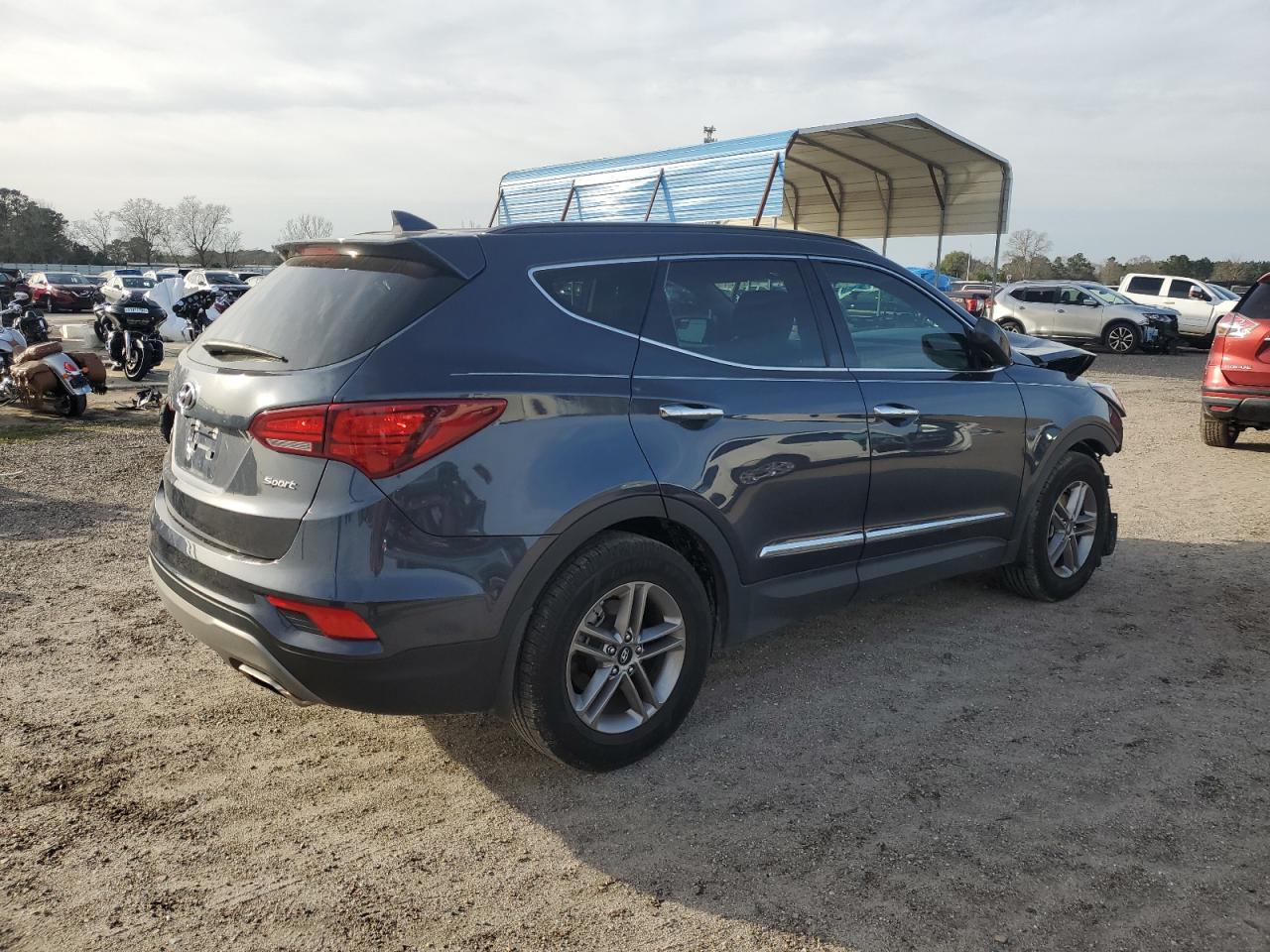 2017 Hyundai Santa Fe - Image 3