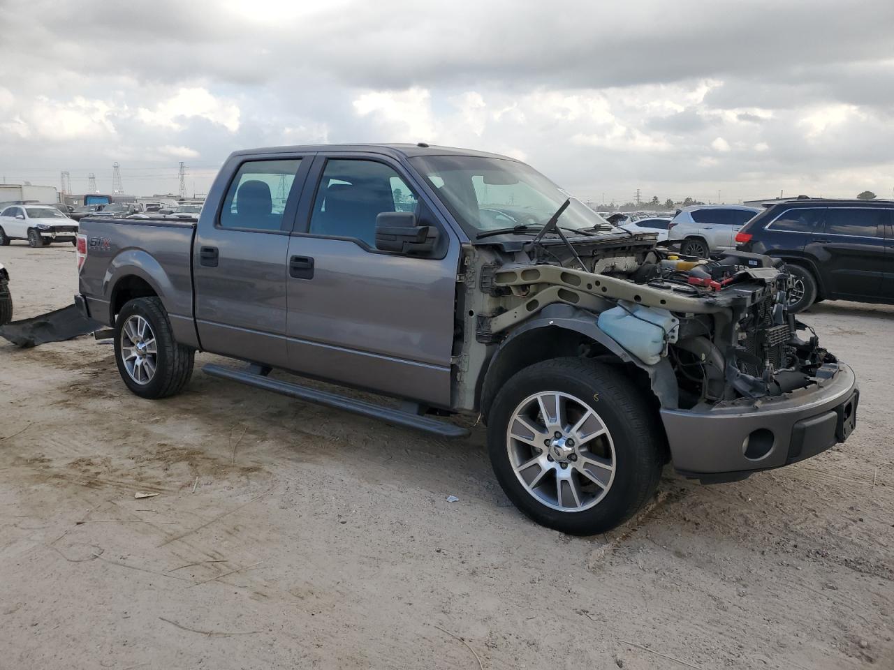 2014 Ford F-150 - Image 4