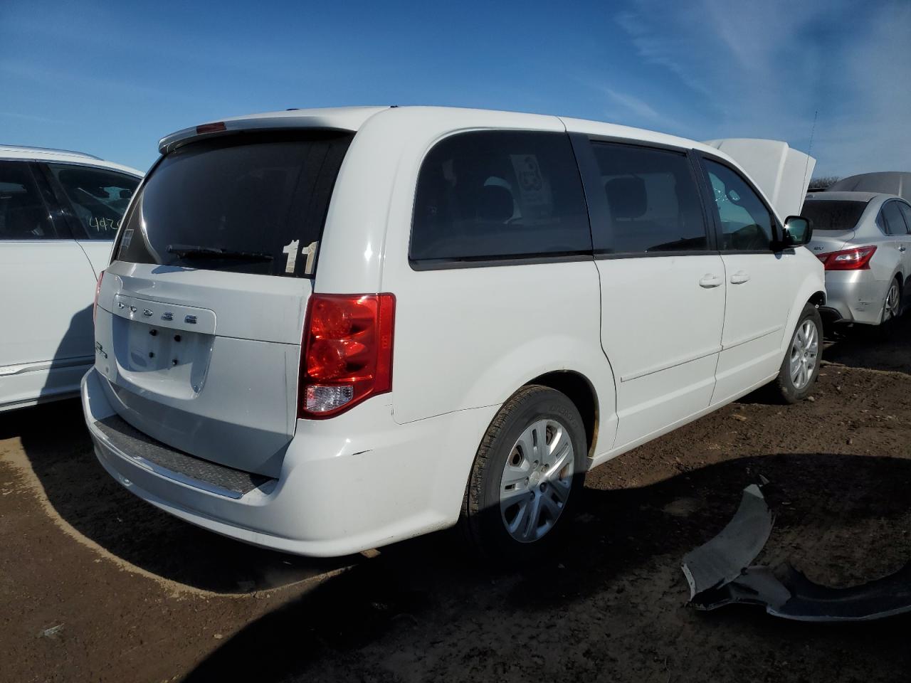 2015 Dodge Caravan - Image 3