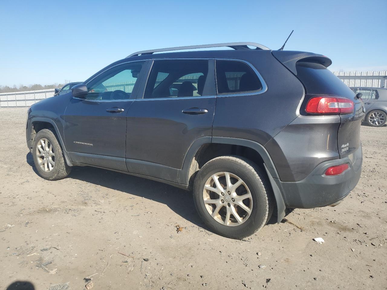 2014 Jeep Grand Cherokee - Image 2