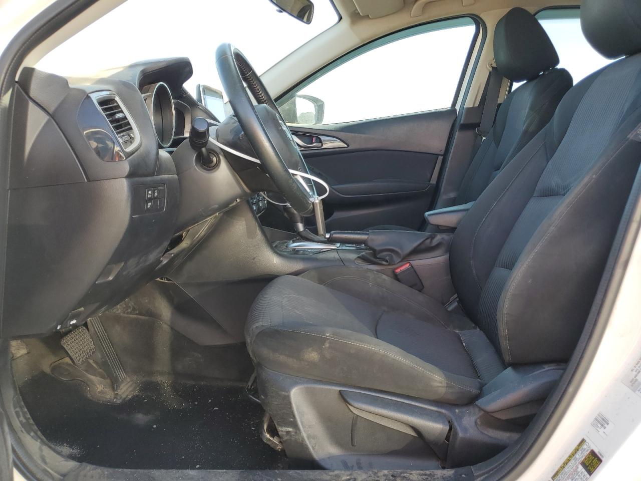 2015 Mazda 3 - Image 7