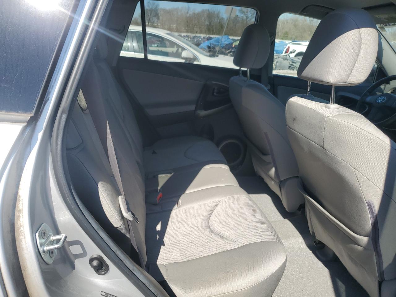 2009 Toyota RAV 4 - Image 11