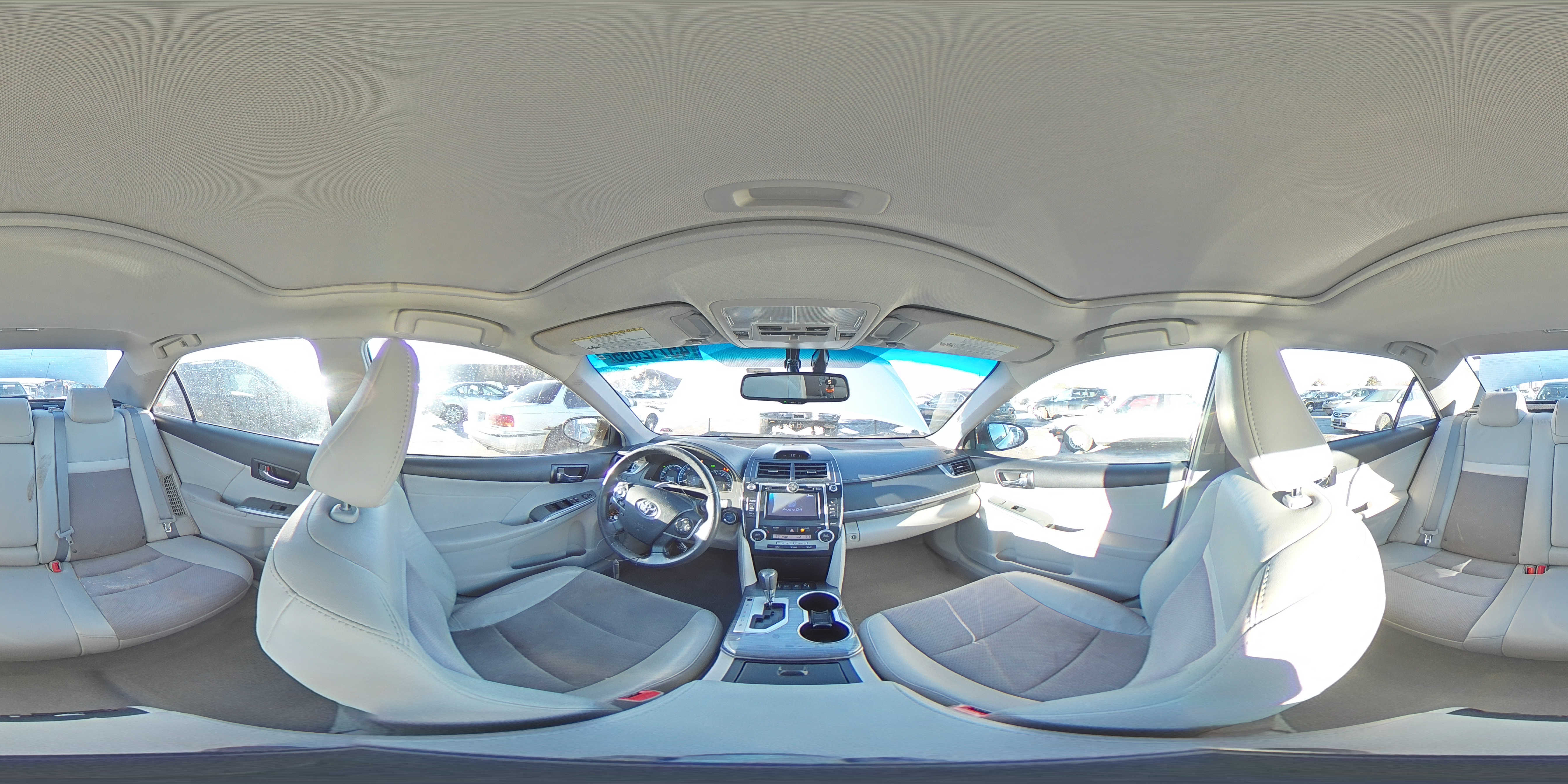 2013 Toyota Camry - Image 15