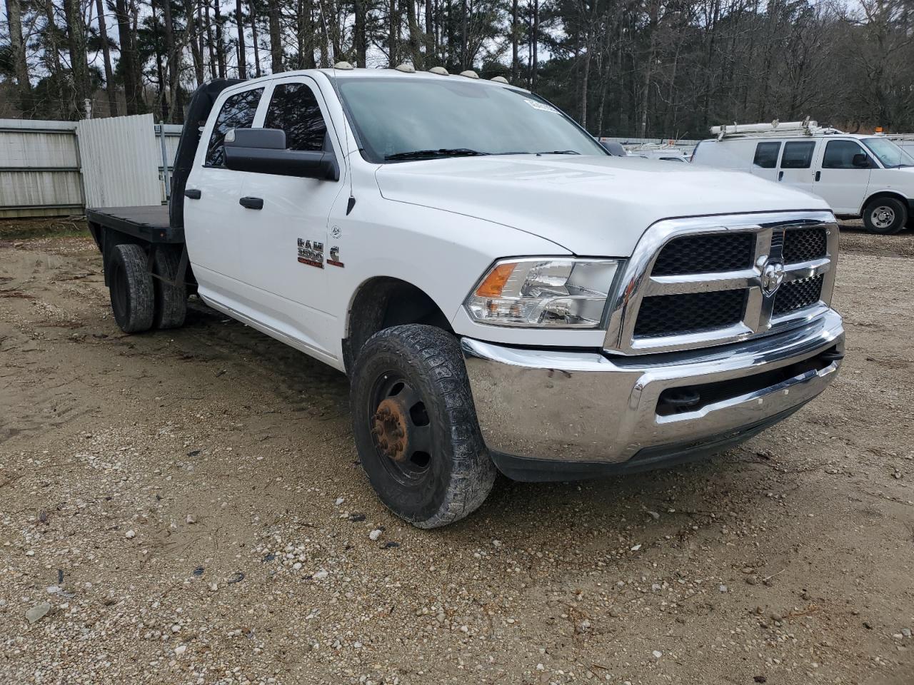 2017 RAM 3500 - Image 4