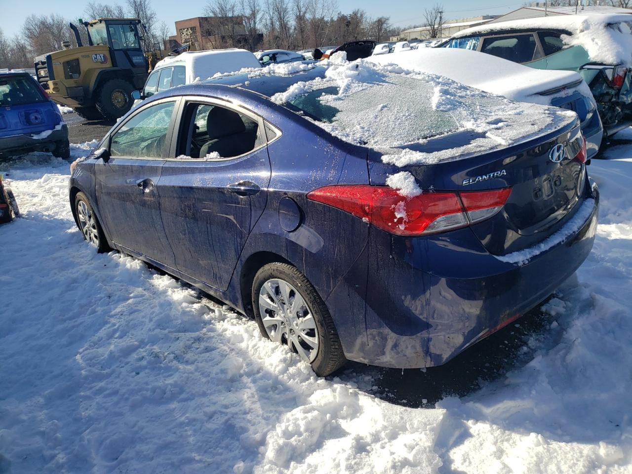 2013 Hyundai Elantra - Image 2