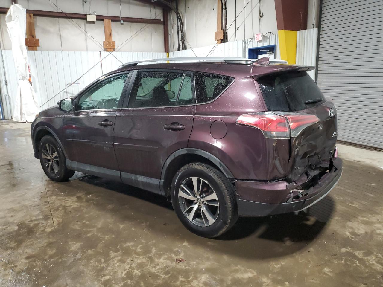 2017 Toyota RAV 4 - Image 2