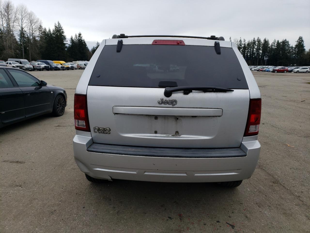 2010 Jeep Grand Cherokee - Image 6