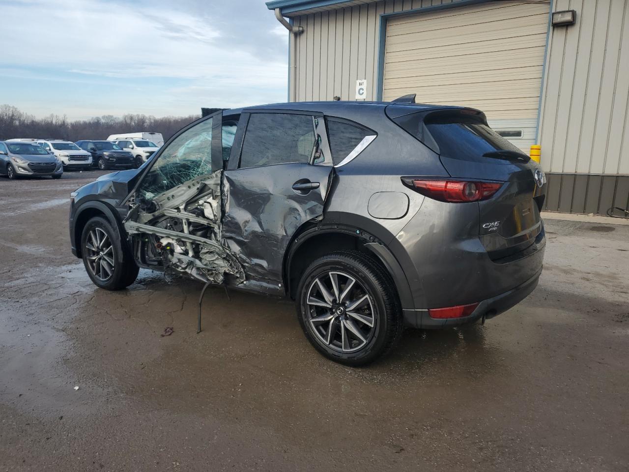 2017 Mazda CX-5 - Image 2