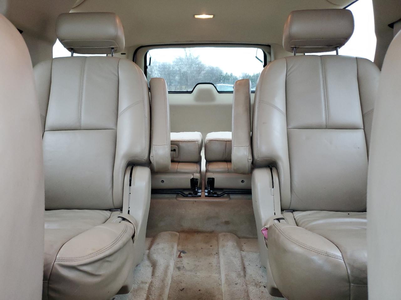 2008 GMC Yukon - Image 10