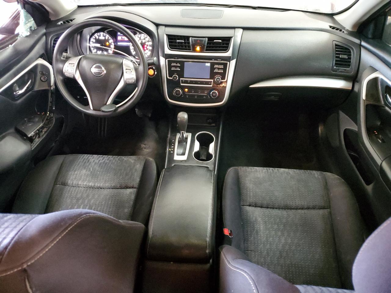 2017 Nissan Altima - Image 8