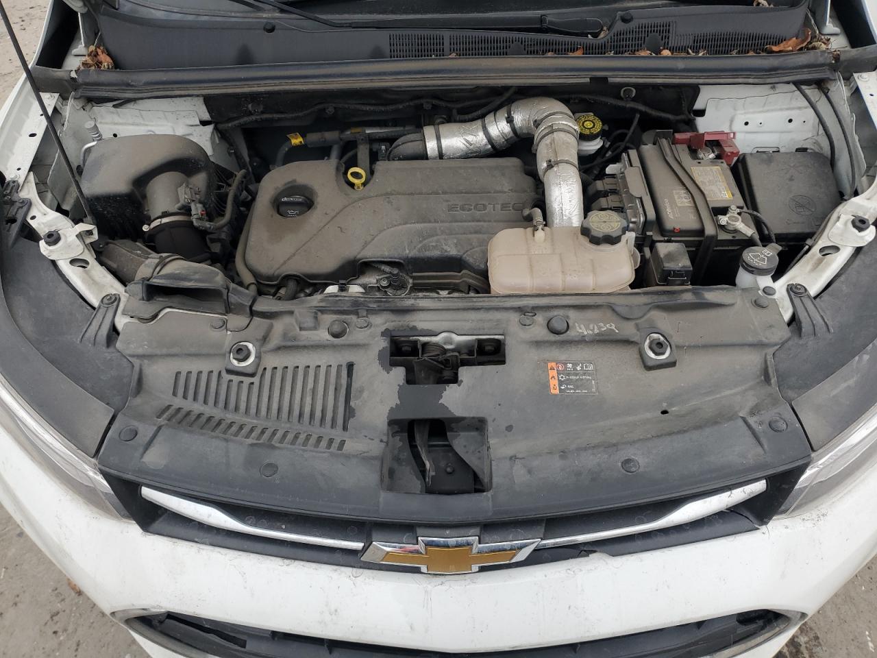 2022 Chevrolet Trax - Image 12