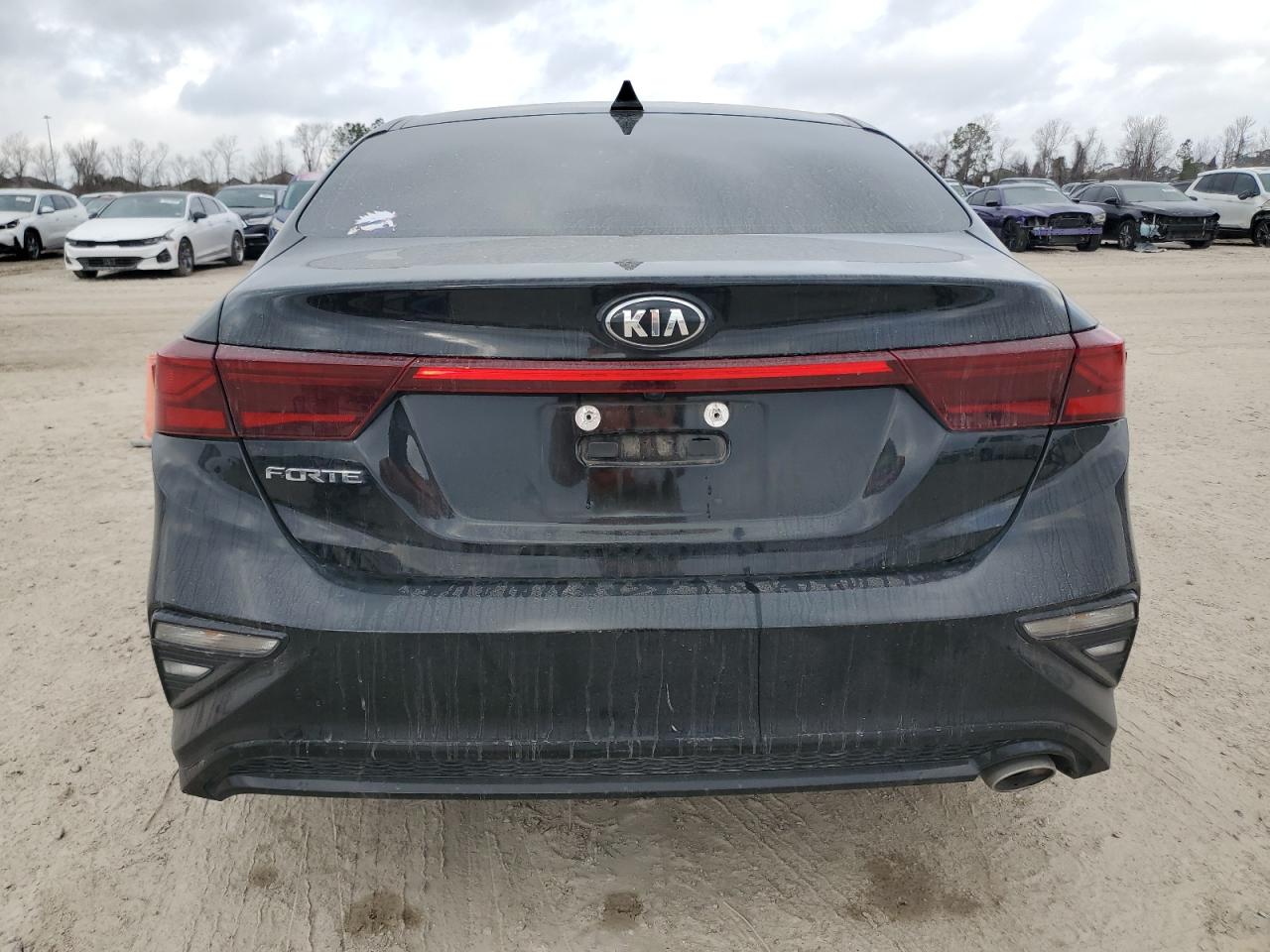 2019 Kia Forte - Image 6