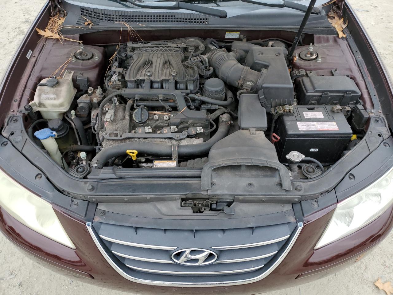 2009 Hyundai Sonata - Image 13