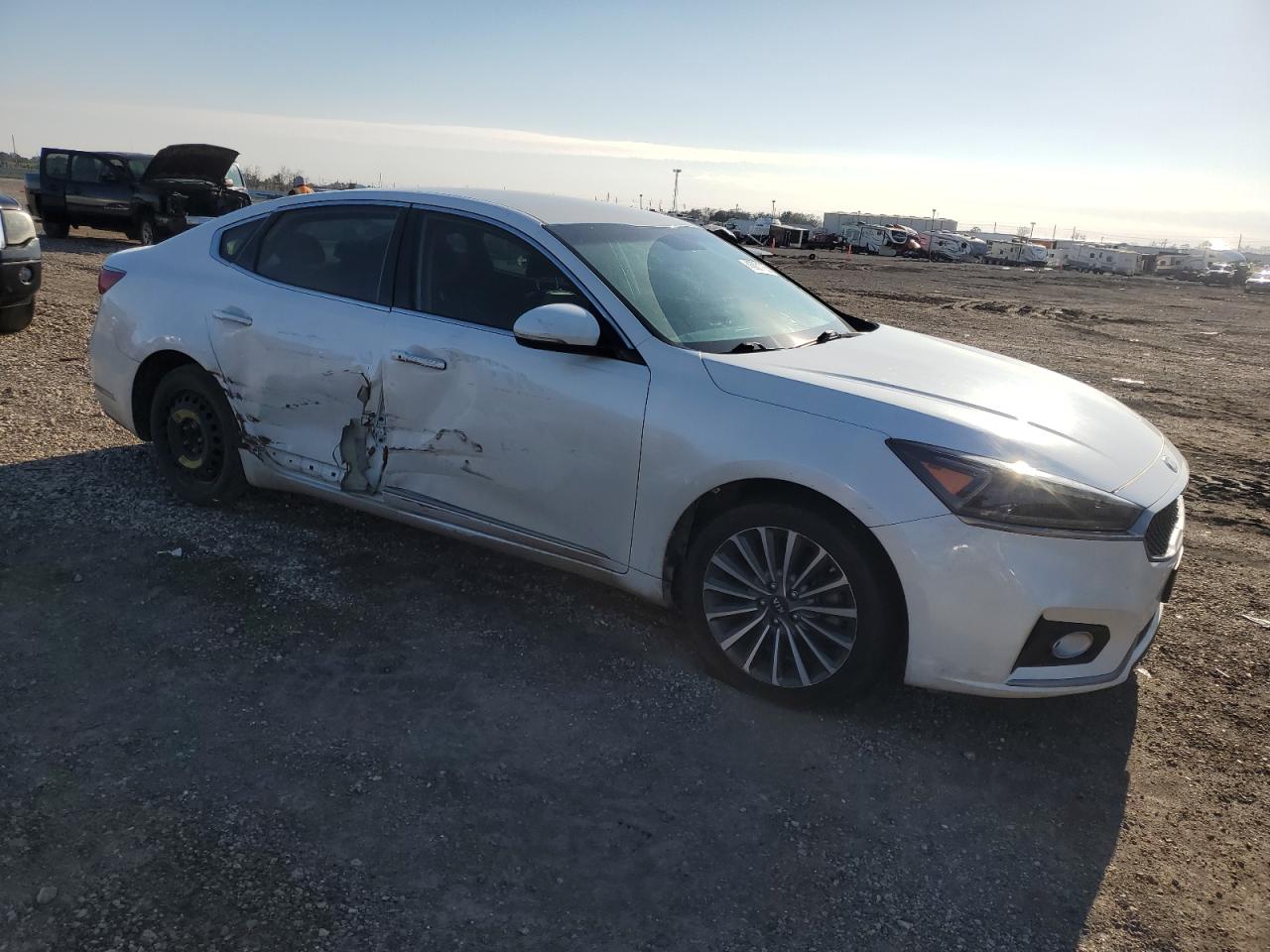 2017 Kia Cadenza - Image 4