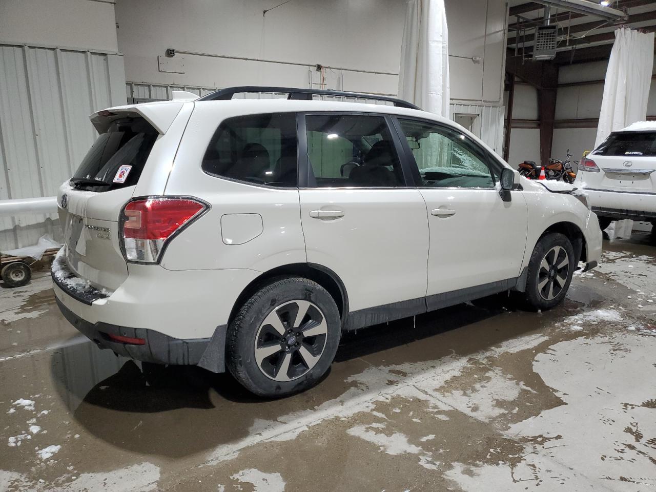 2017 Subaru Forester - Image 3