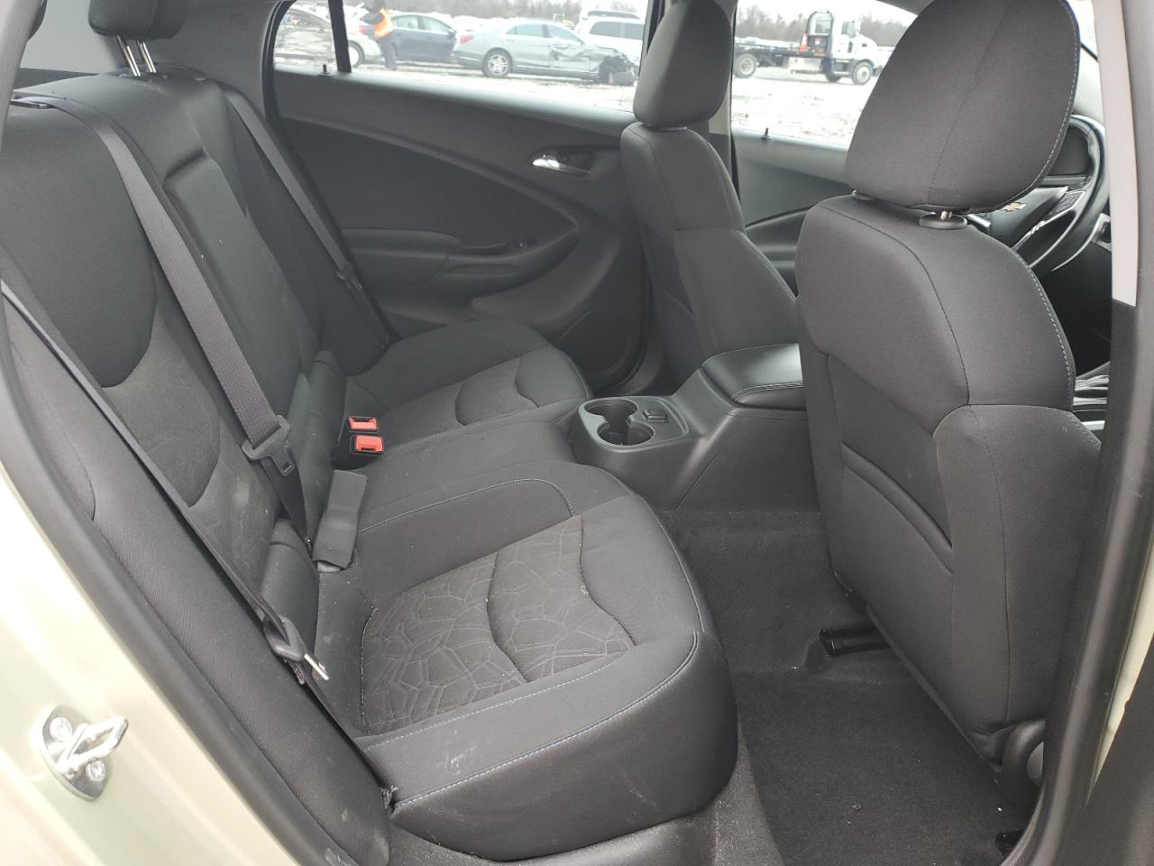 2017 Chevrolet Volt - Image 10