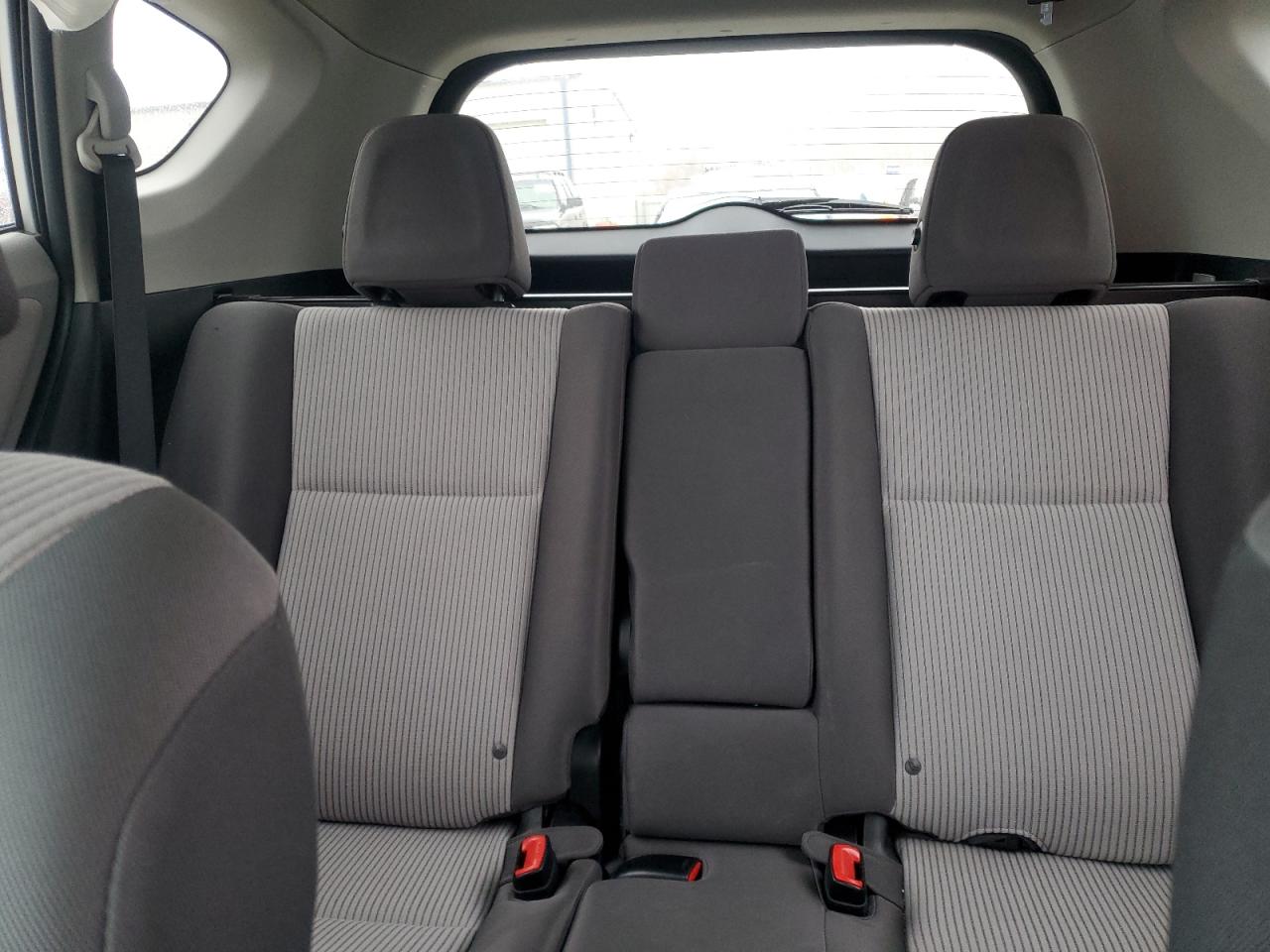 2013 Toyota RAV 4 - Image 10