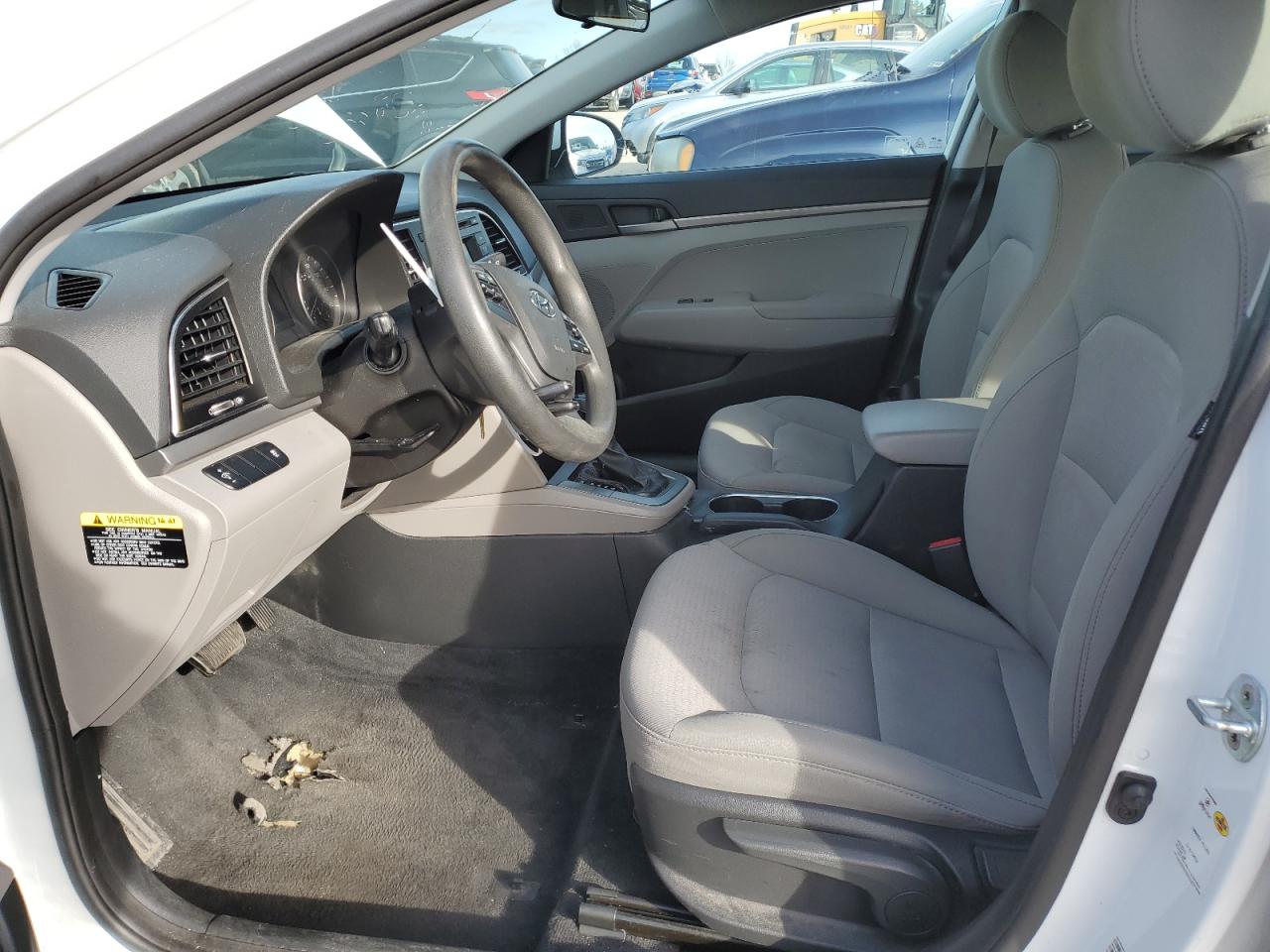2017 Hyundai Elantra - Image 7