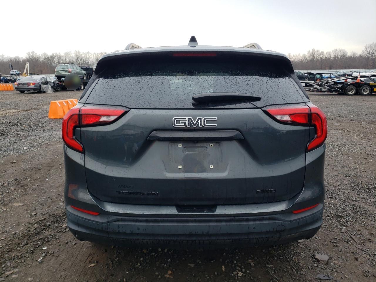 2019 GMC Terrain - Image 6