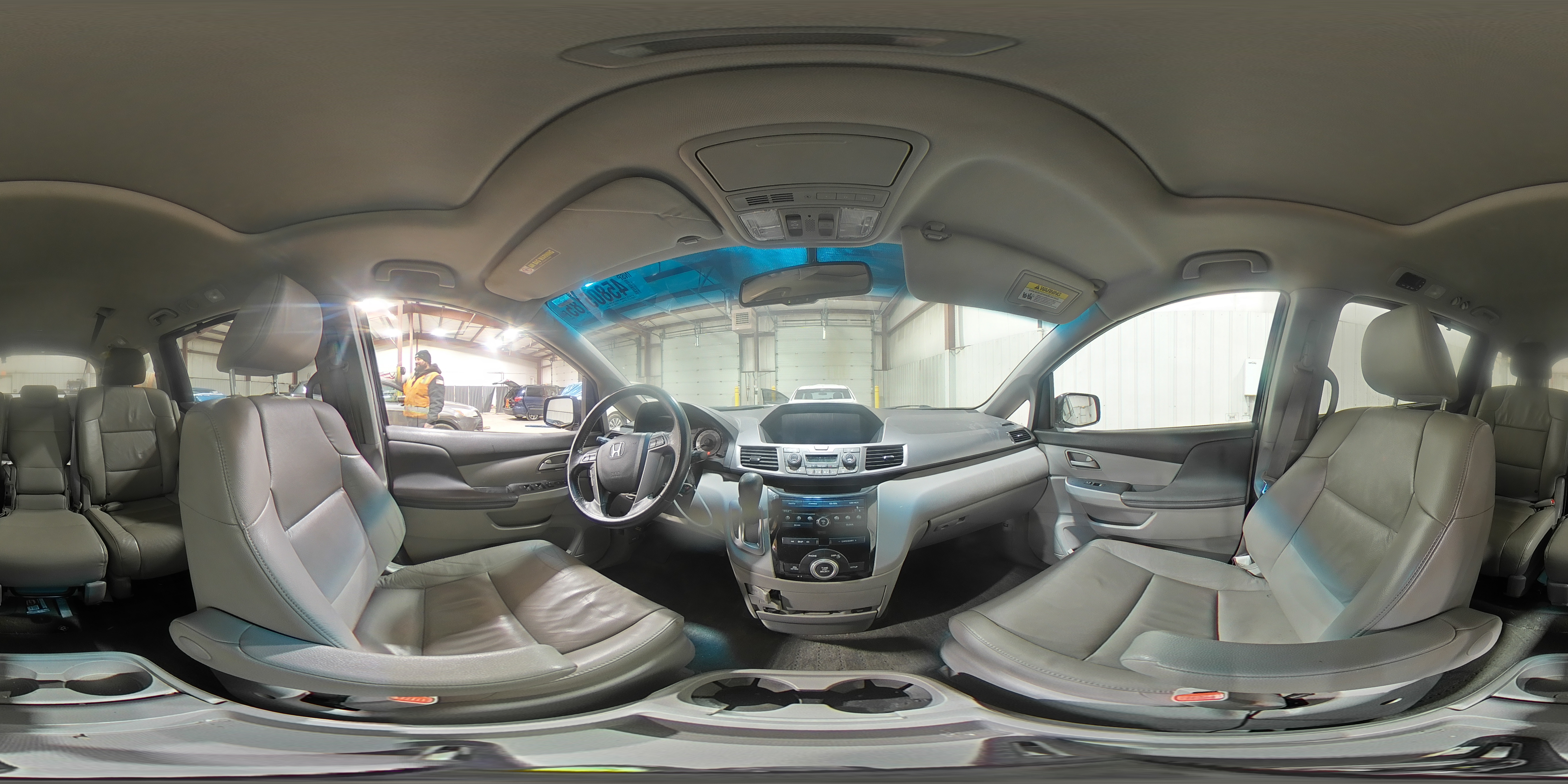 2012 Honda Odyssey - Image 15
