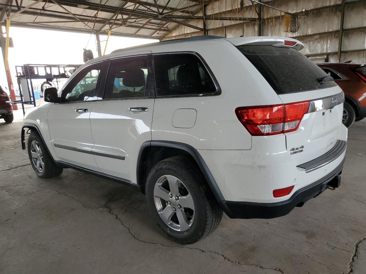 2012 Jeep Grand Cherokee - Image 2