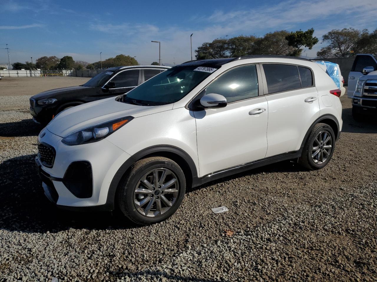 2022 Kia Sportage - Image 1