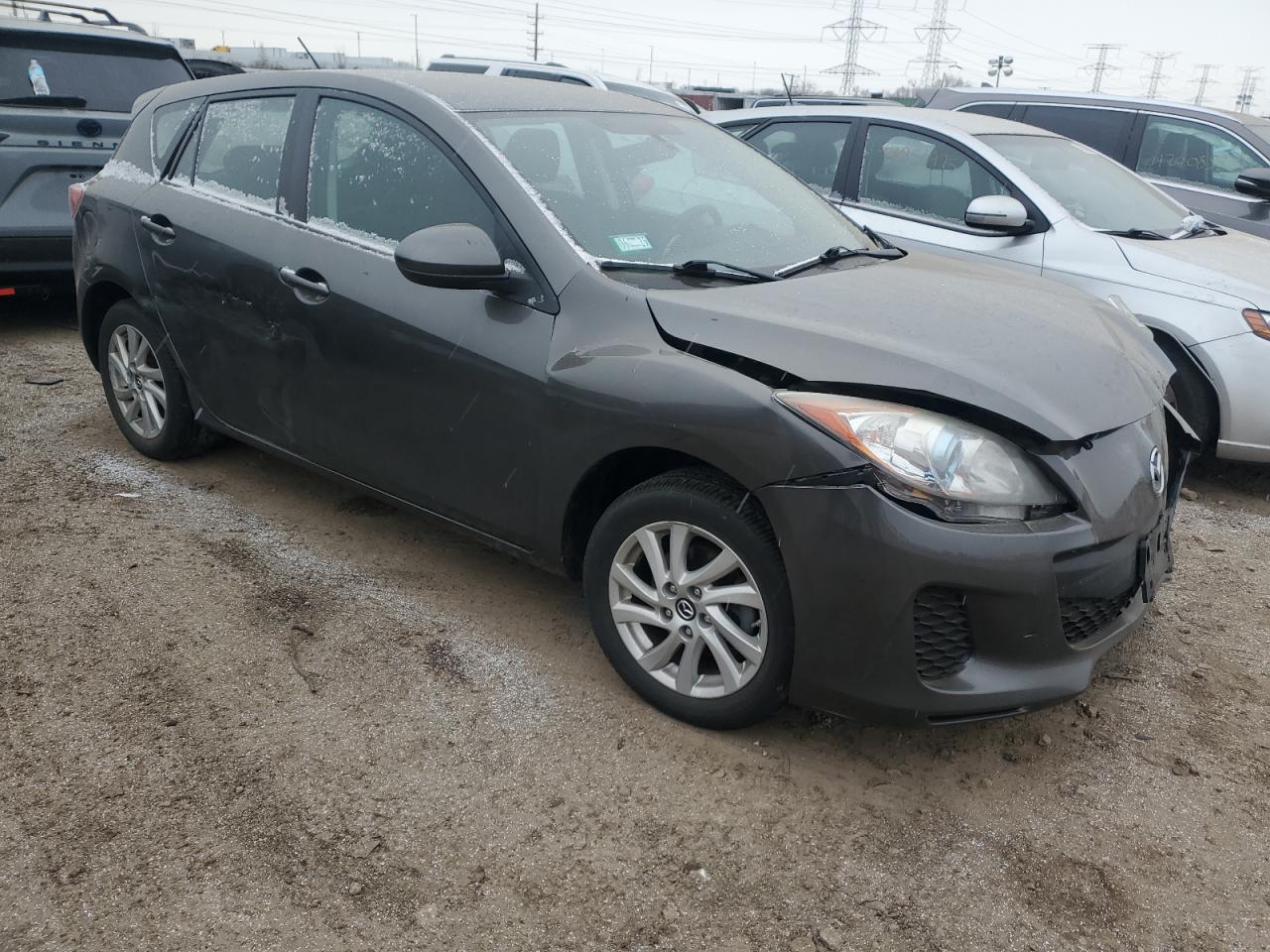2013 Mazda 3 - Image 4