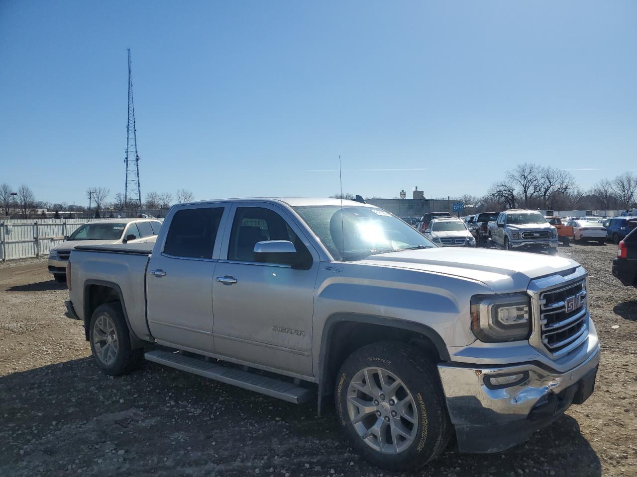 2017 GMC Sierra - Image 4