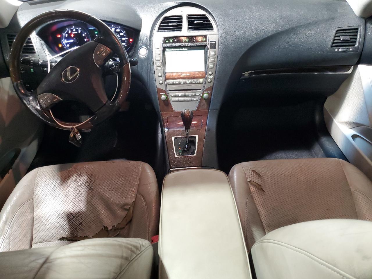2010 Lexus ES - Image 8