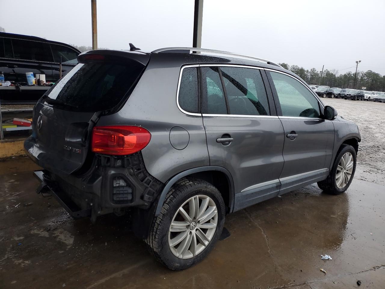 2015 Volkswagen Tiguan - Image 3