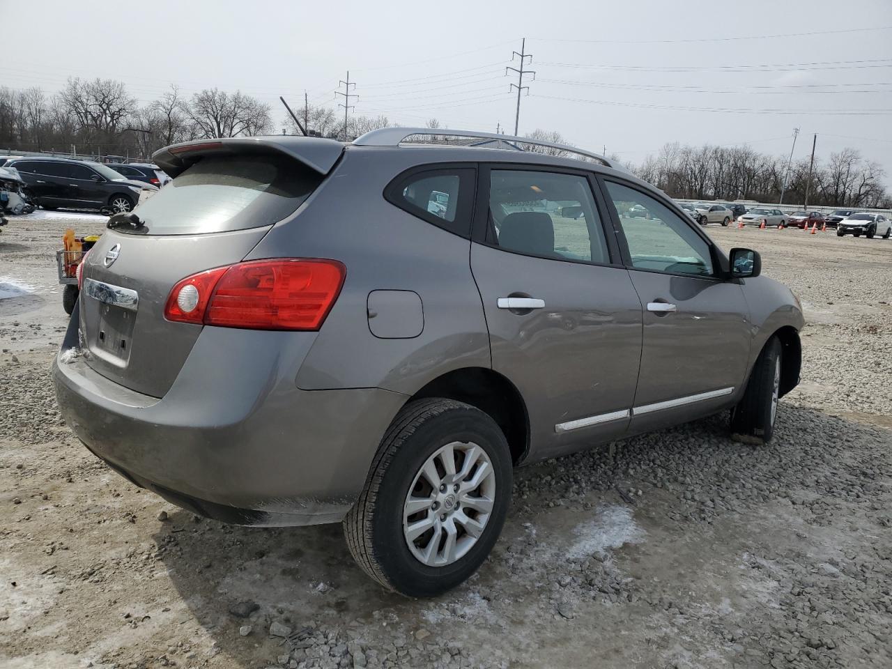 2015 Nissan Rogue - Image 3