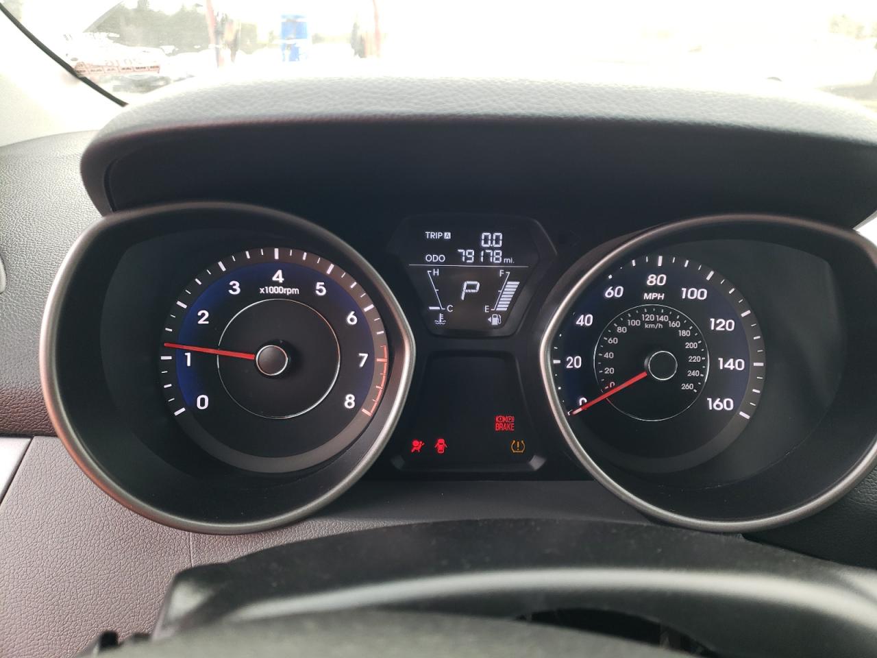2011 Hyundai Elantra - Image 9