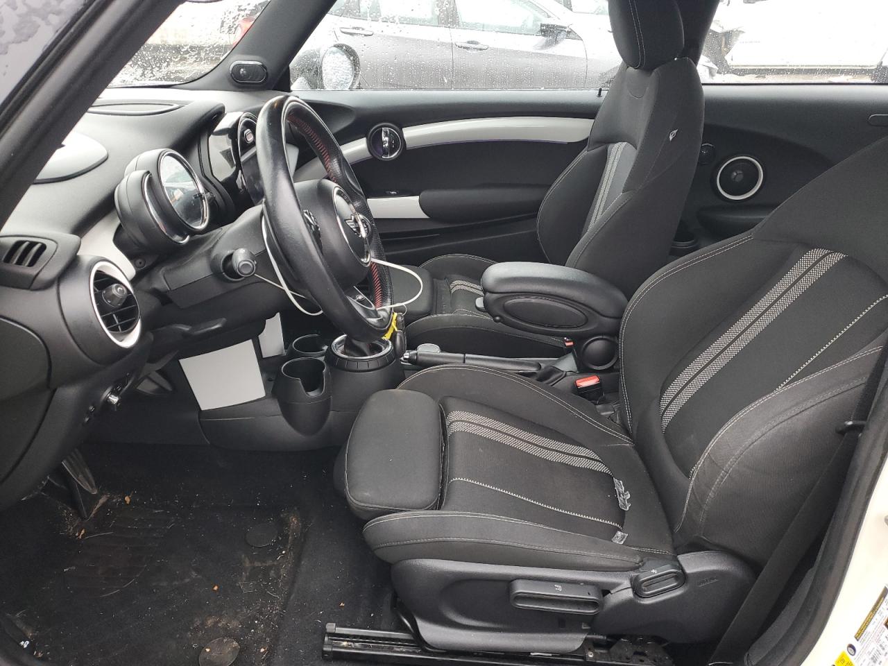2015 MINI Cooper - Image 7