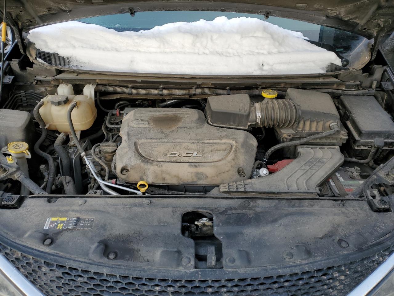 2017 Chrysler Pacifica - Image 12