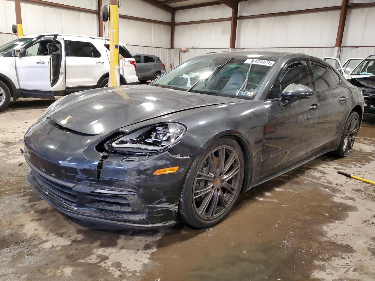 2018 Porsche Panamera - Image 1
