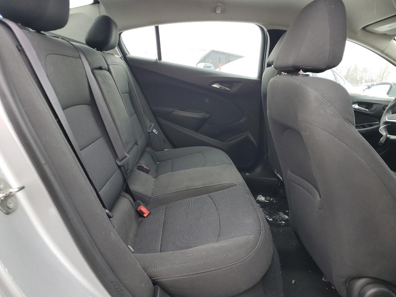 2016 Chevrolet Cruze - Image 10