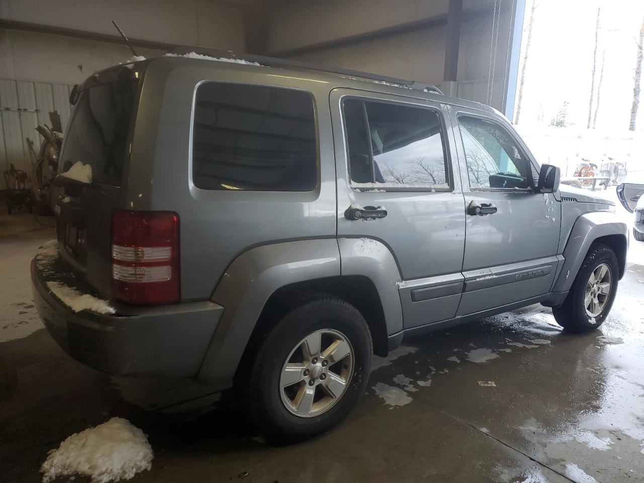 2012 Jeep Liberty (North America) - Image 3
