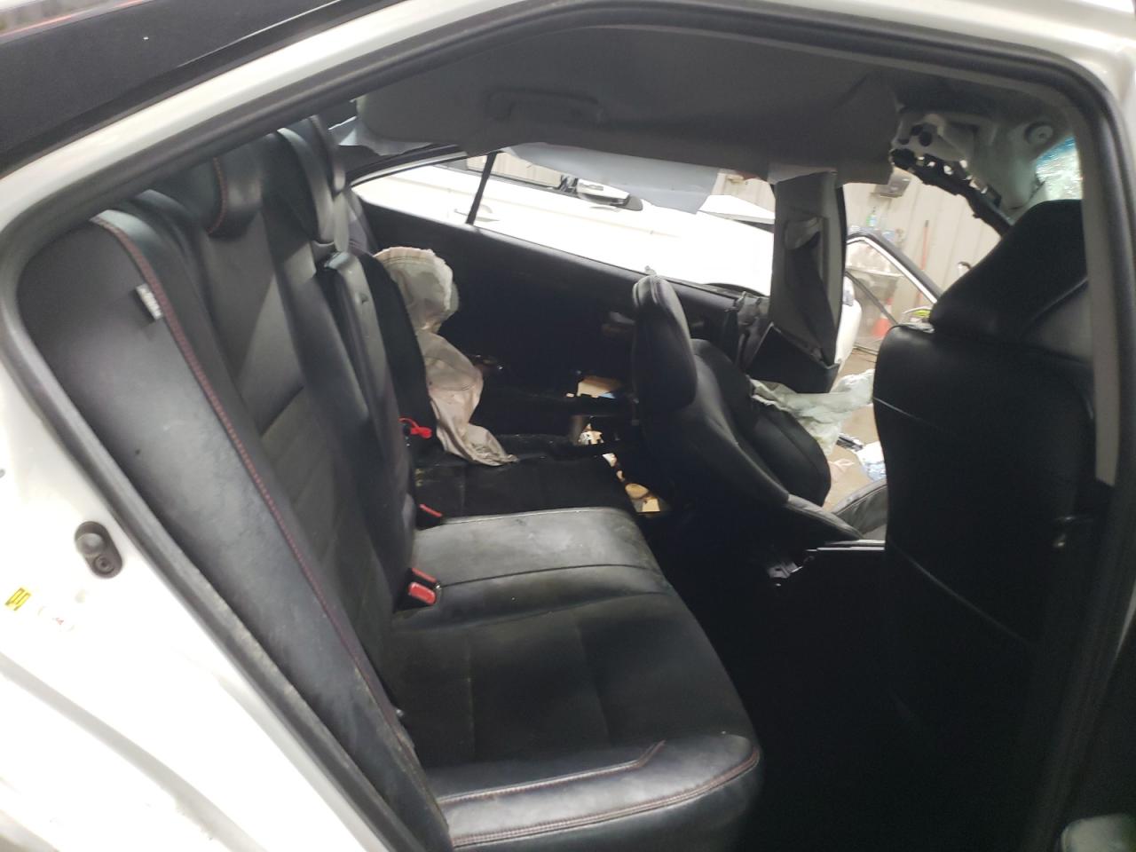 2016 Toyota Camry - Image 10