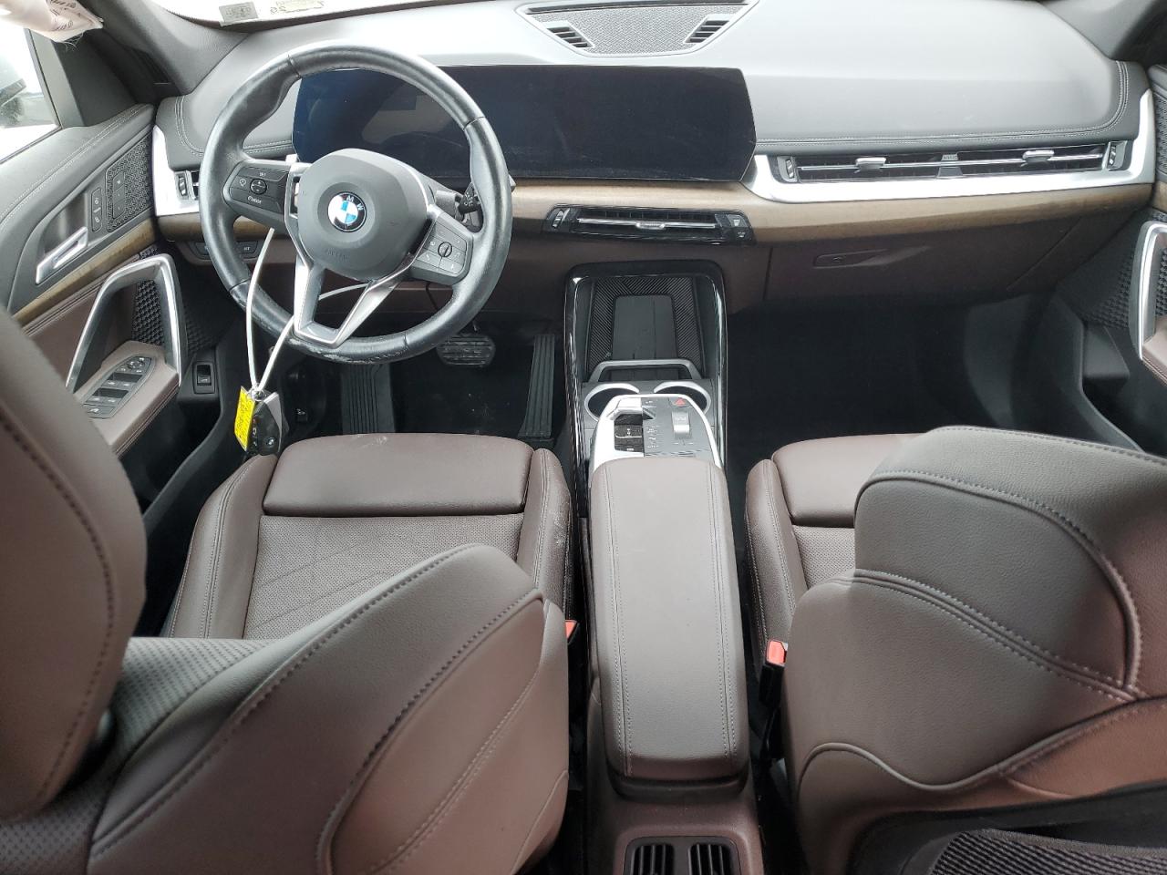 2023 BMW X1 - Image 8