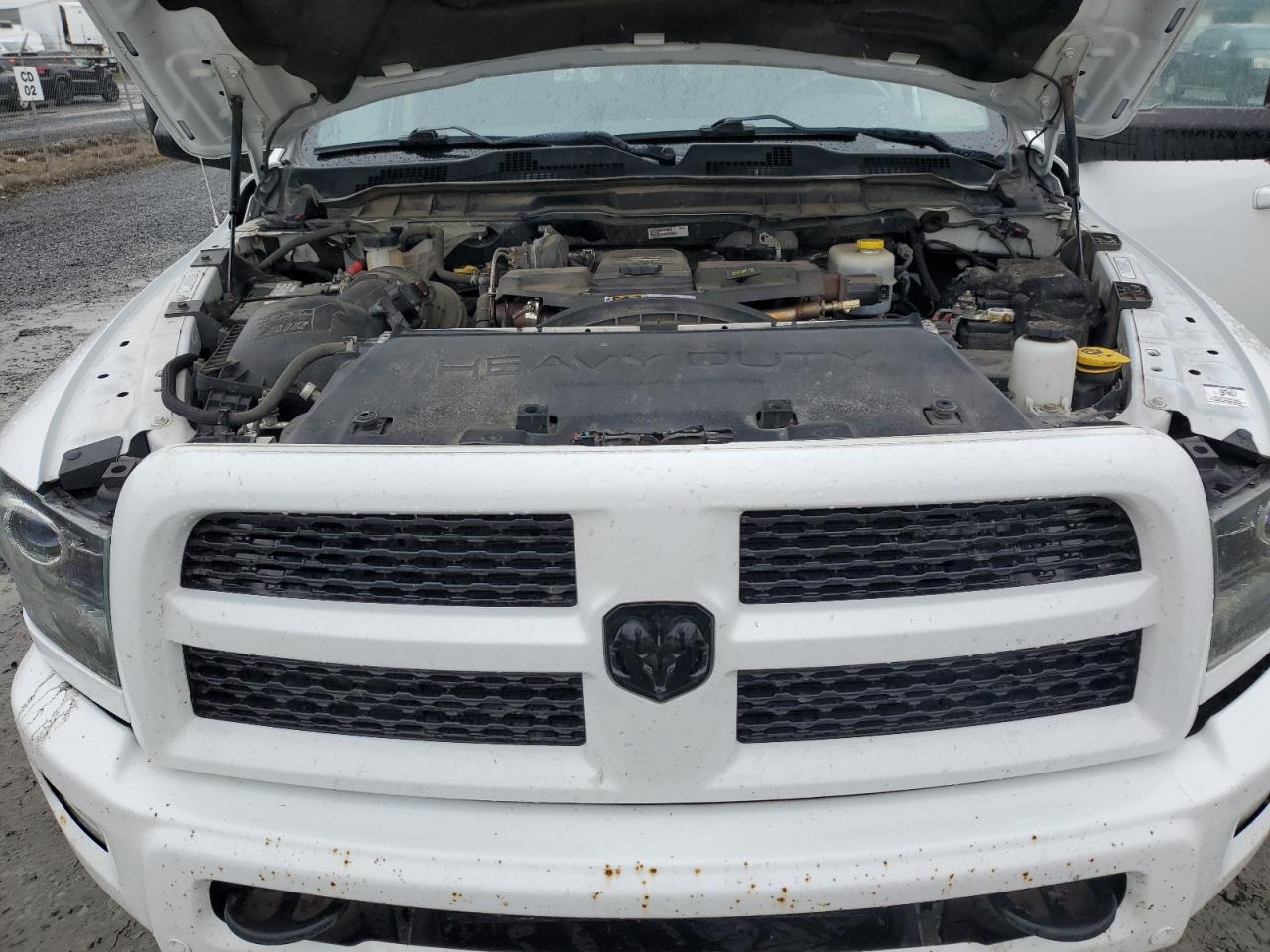 2016 RAM 3500 - Image 12